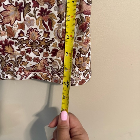 Ted Baker Britani Wildlife print U-bar Cotton blend Top Boho Whimsical Size 3 - Picture 6 of 9